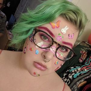 Meet your Posher, Carter